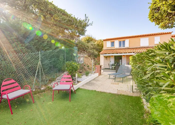 Holiday home Les Bastides De Guerrevieille-8 By Interhome